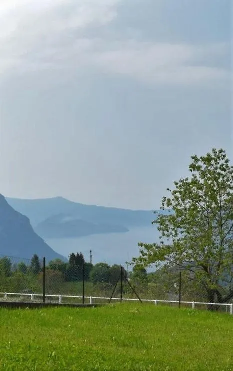 Holiday home Il Roseto Mountain Lake Iseo Hospitality Bossico